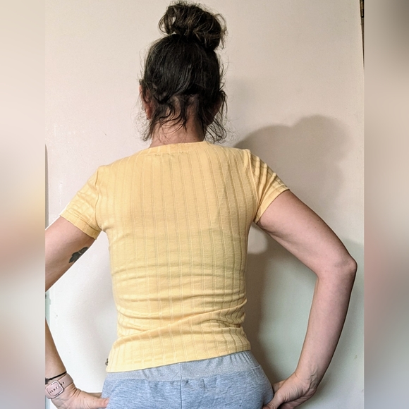 Forever 21 yellow colour, size small, slight crop style T shirt, EUC - Picture 9 of 12